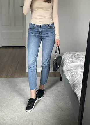 Джинси прямі завужені straight fit  zara