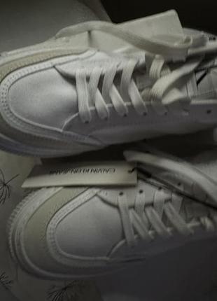 Кросівки високі