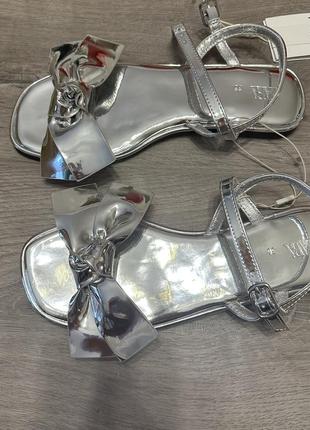 Босоніжки zara розмір 36