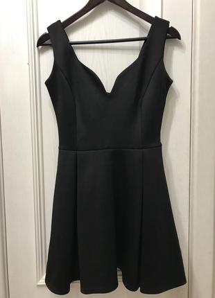 Сукня чорна