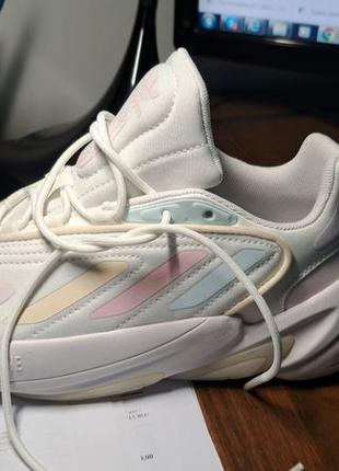 Кроссовки adidas ozelia