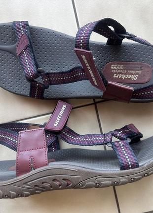 Босоніжки skechers р41 стелька 27см,