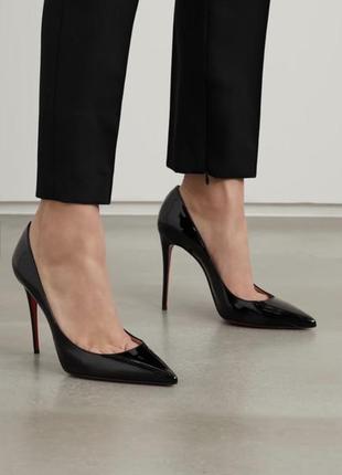 Женские черные лаковые туфли лодочки лабутены в стиле christian louboutin so kate туфли