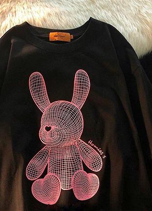 Жіноча стильна оверсайз футболка з принтом ведмедика