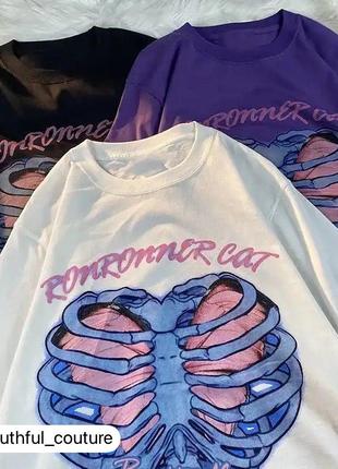 Жіноча стильна оверсайз футболка з принтом