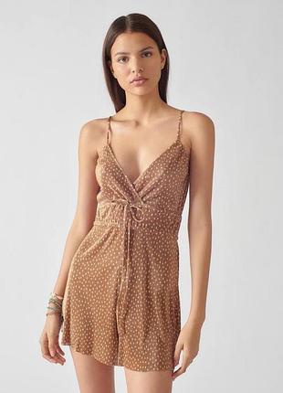 Тоненький ромпер комбинезон в горошек от pull & bear