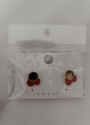 Серьги новые гвоздики