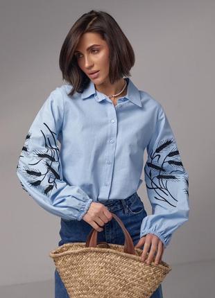 Рубашка с вышивкой