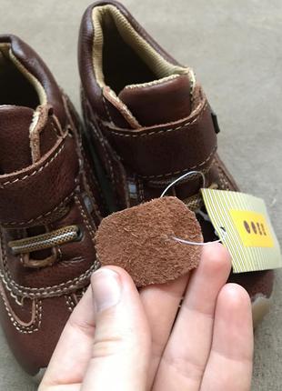 Новые детские демисезонные ботинки натуральная кожа6 фото