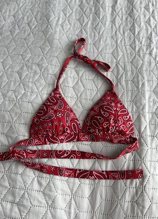 Топ купальника