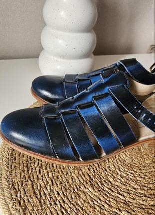 Кожаные сандалии от clarks