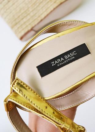 Брендові золоті босоніжки на танкетці zara basic collection3 фото