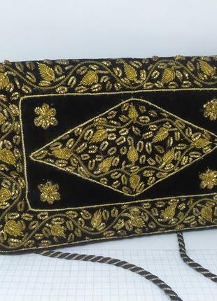 Винтажная сумочка с вышивкой кинителью на бархате