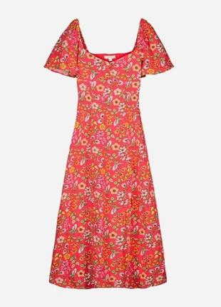 Сукня з розрізом