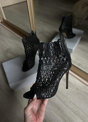 Zara босоніжки санділі зара ботільйони туфлі