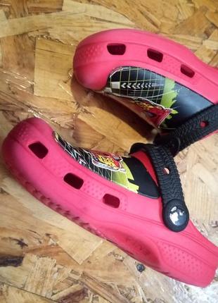 Шльопанці crocs j 6