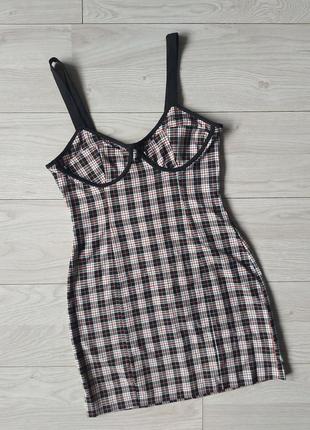 Мини платье bershka в клинику