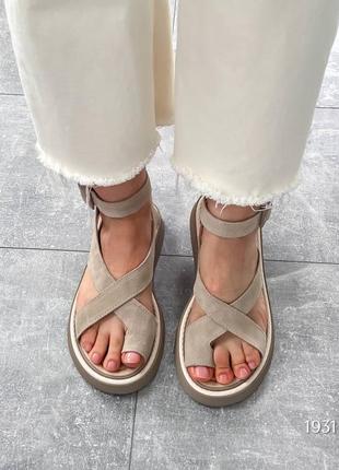 Босоніжки step