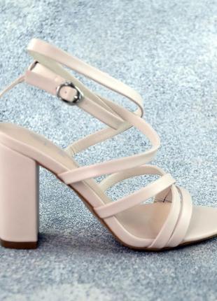 Жіночі молочні босоніжки на високому підборі,римлянки бежевого кольору,екошкіра,жіноче стильне взуття на літо 2024