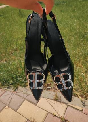 Трендовые туфли лодочки на каблуке лакированные в стиле balenciaga ❤️‍🔥❤️‍🔥❤️‍🔥