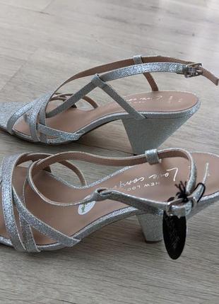 Блискучі босоніжки 40