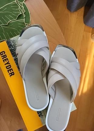 Шлепанцы greyder