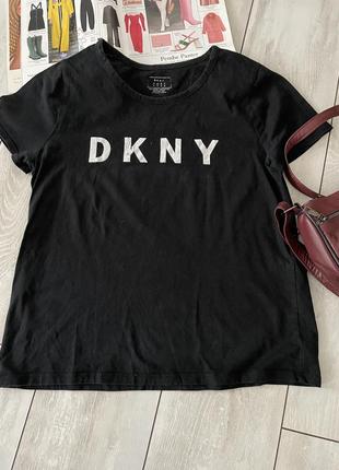 Футболка базова чорна dkny