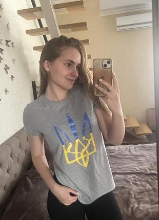 Футболка від бренду urban planet (streetwear) сіра, патріотична 🤗