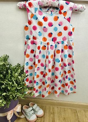 Платье белое р. 116 на 5-6 л в цветной горох, натуральное