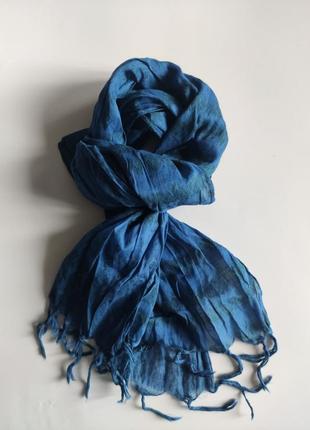 Тонкий летний шарф inextenso 180-40 синий с кистями