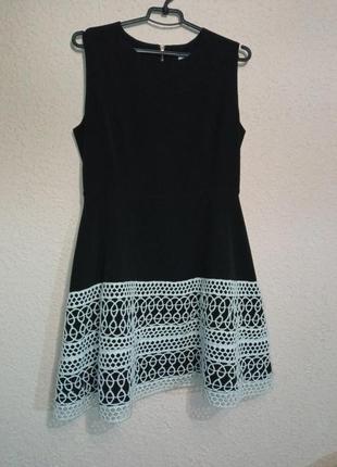 Платье нарядное