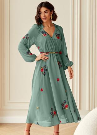 Платье с вышивкой от украинского производителя