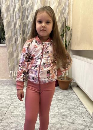 Костюм із мінні маусом