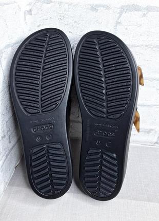 Шльопанці crocs brooklyn low wedgeрозмір 37-384 фото