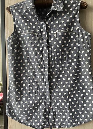 Блуза без рукавов