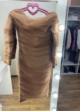 Платье с утягивающим эффектом