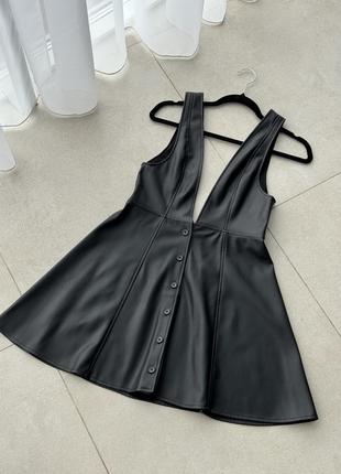 Новий чорний сарафан/плаття з екошкіри s-m5 фото
