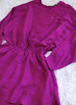Яркое розовое атласное платье zara цветочный принт9 фото