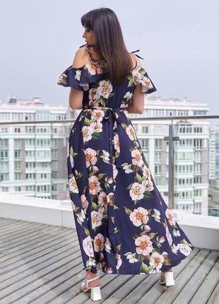 Сукня міді з квітковим принтом на тонких беретелях з відкритими плечима з рюшками на запах вільна плаття синя біла фіолетова сіра літня трендова4 фото