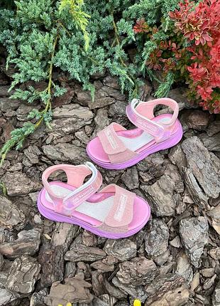 Яскраві босоніжки 4