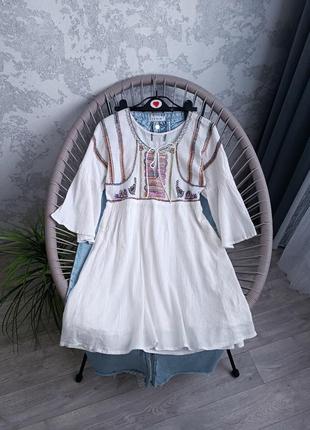 Платье муслиновое с вышивкой бисером