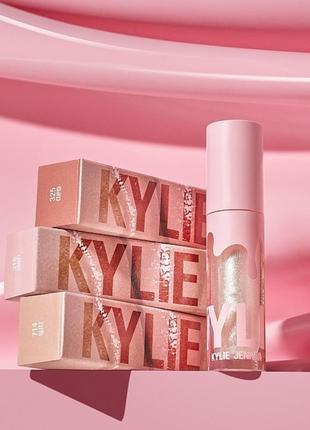 Блеск для губ kylie, блики кайли дженнер