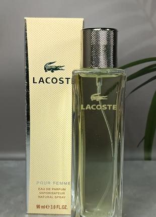 Pull lacoste pour femme sale