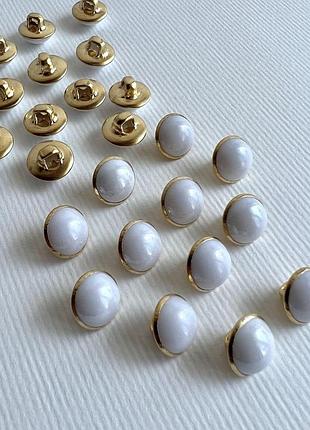 Пуговица блузочная пластиковая серединка на ножке белая 10мм металл