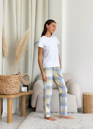 Жіночий піжамний комплект cosy у клітинку жовто/сірий штани+футболка1 фото