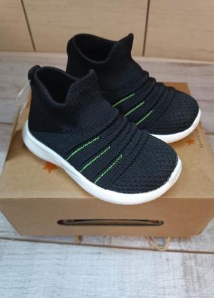 Кроссовки, мокасины, слипоны 22,24