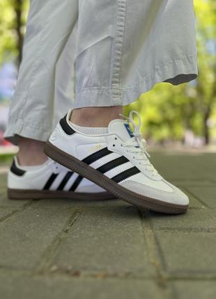 Кросівки adidas3 фото