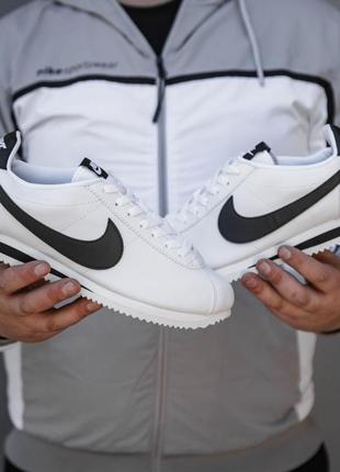 Мужские кроссовки белые с черным usa nike cortez