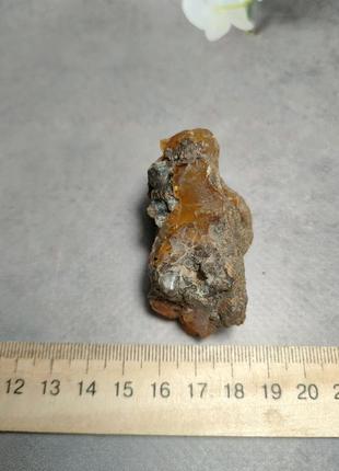 Камінь натуральний бурштин  56*34*22 мм . україна.6 фото