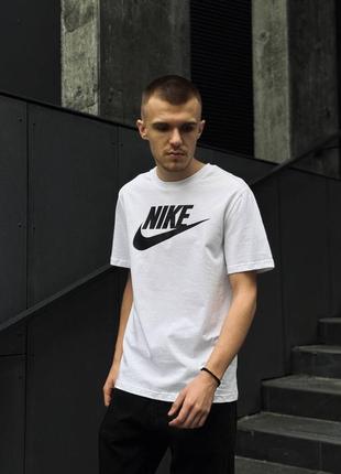 Футболки nike nsw tee icon futura